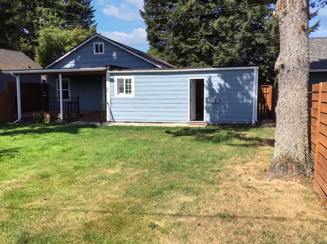Photo 5 of 26 of 532 S 7th St, Montesano, WA