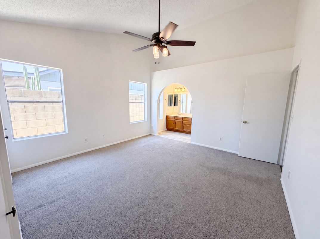 Photo 4 of 21 of 1111 N 64th St, Mesa, AZ