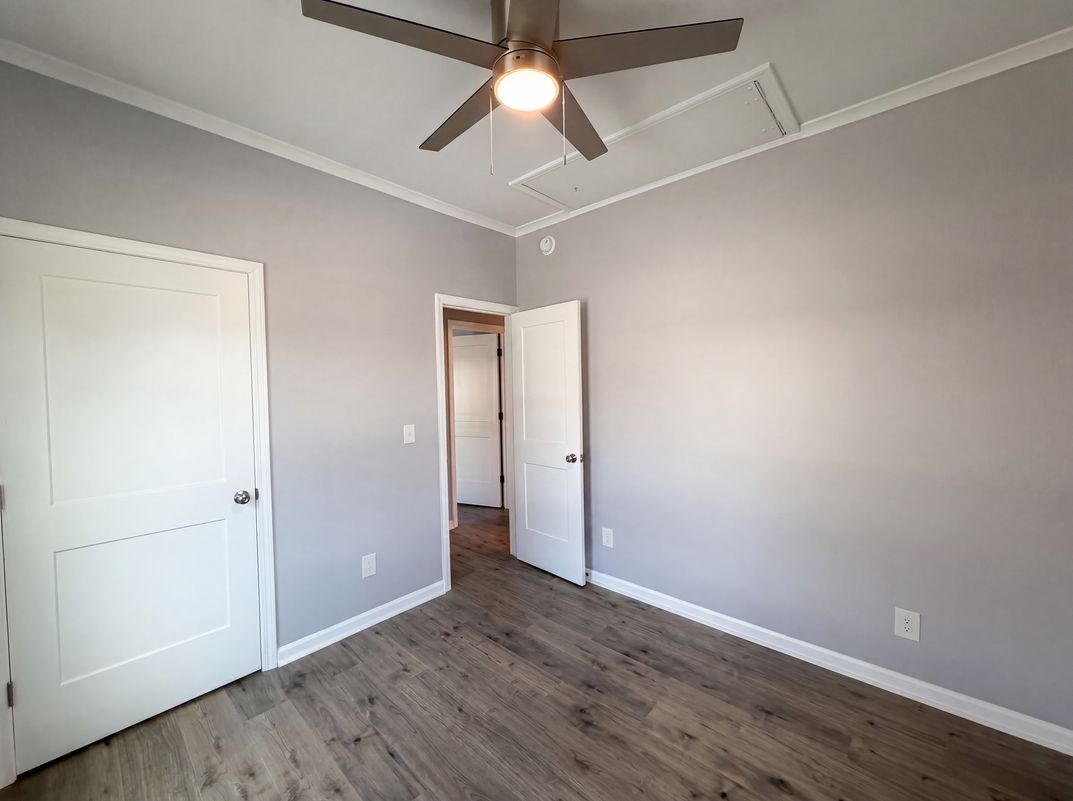 Photo 10 of 16 of 1501 S Roxboro St, Durham, NC