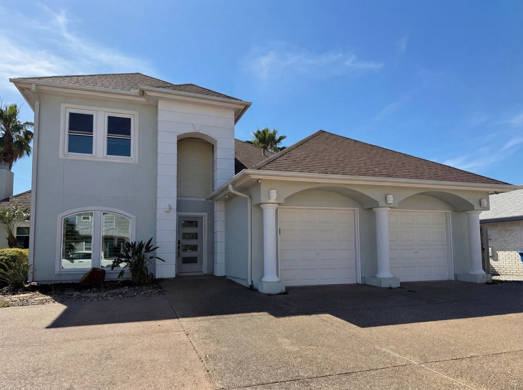 Property photo 1 of 15285 Cartagena Ct