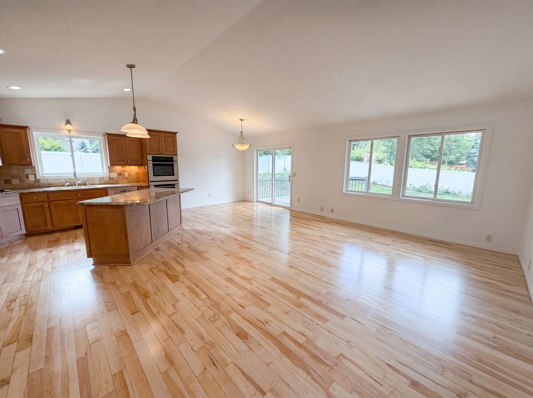 Photo 9 of 34 of 12754 Ibis St NW, Coon Rapids, MN