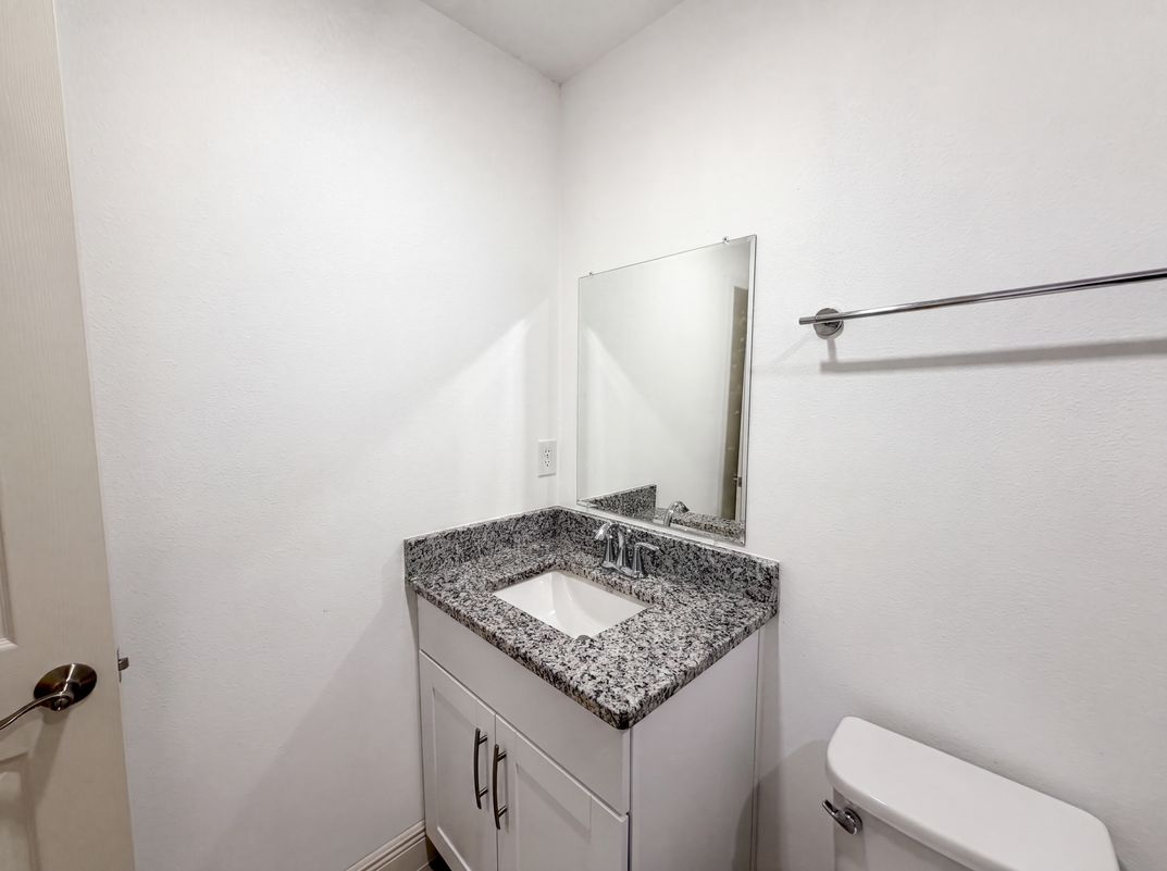 Photo 13 of 26 of 3444 Valeview Dr, Apopka, FL