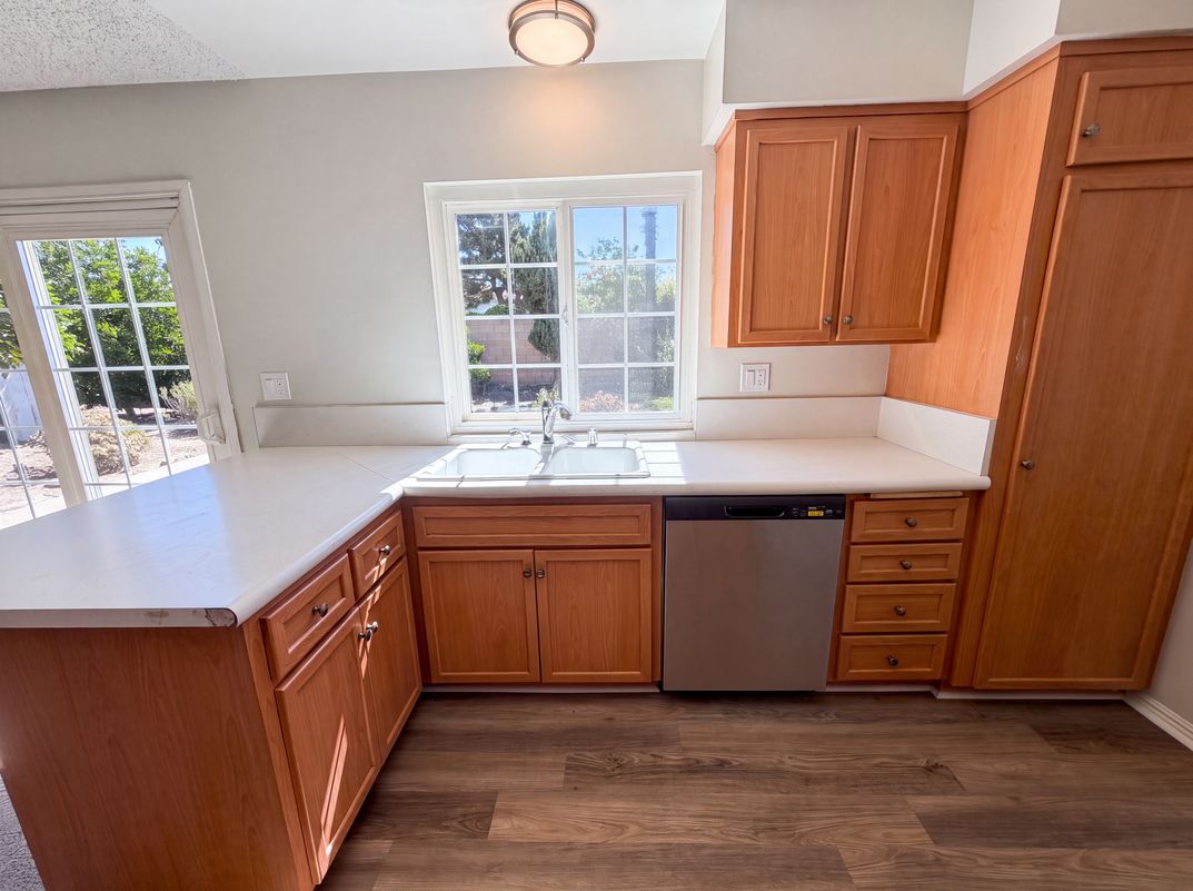 Photo 7 of 26 of 648 Brentwood Ave, Upland, CA