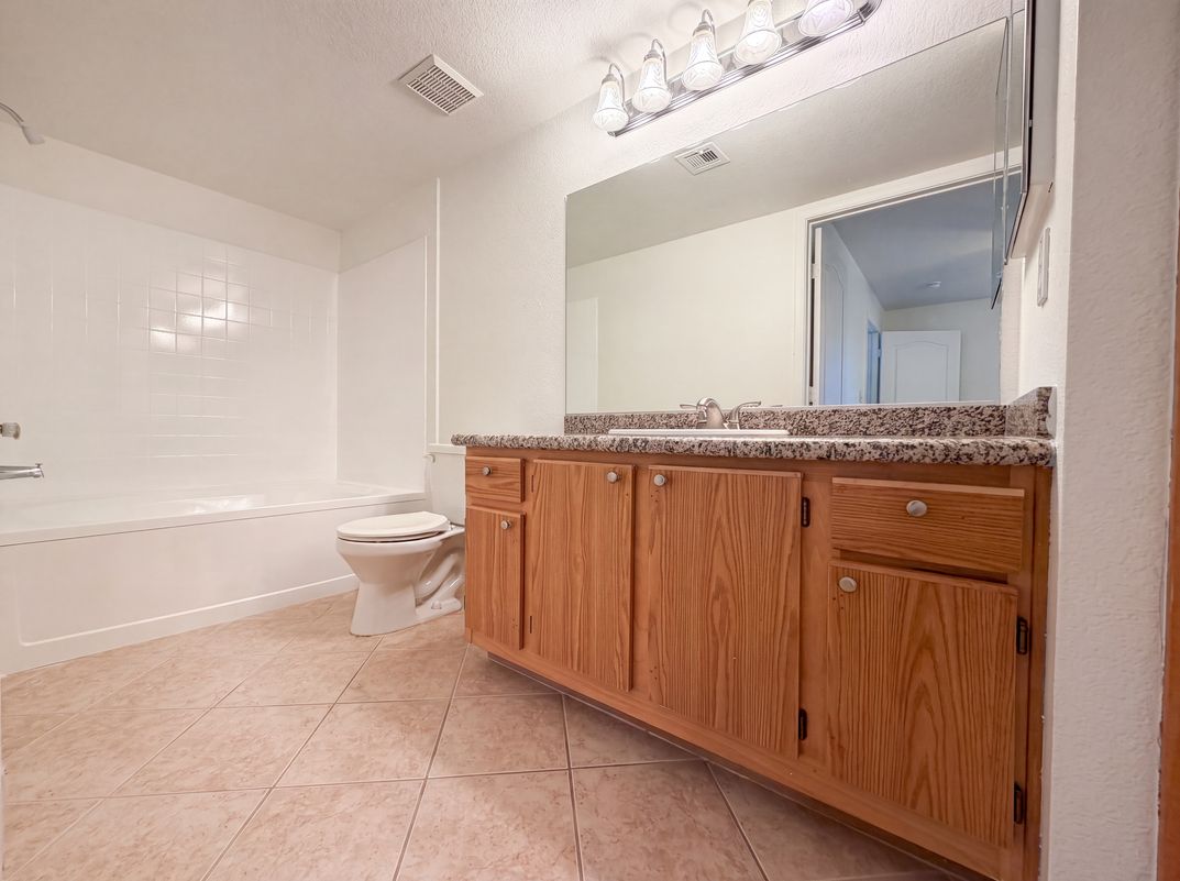 Photo 12 of 16 of 5055 W Hacienda Ave, Las Vegas, NV