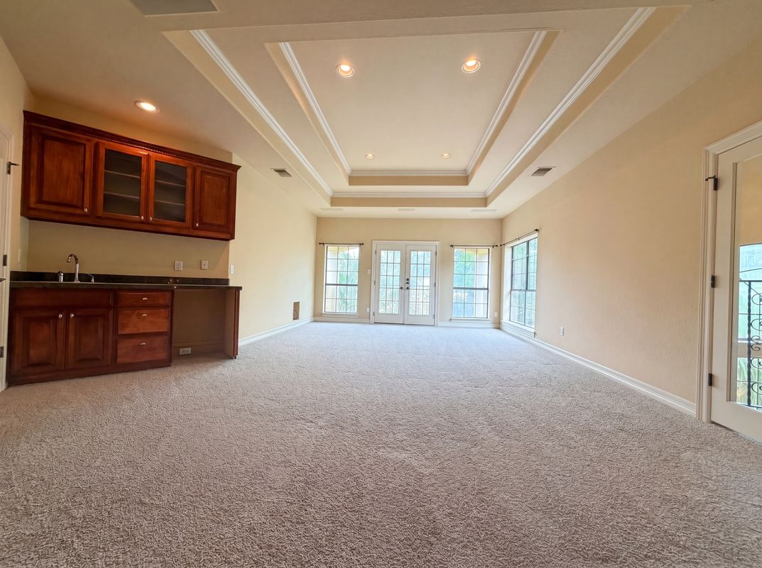 Photo 8 of 26 of 20646 Wahl Ln, San Antonio, TX