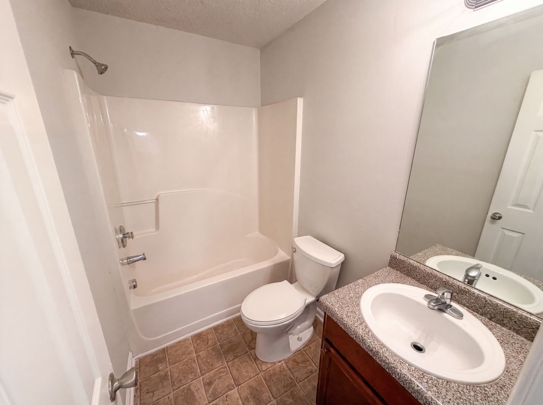 Photo 13 of 20 of 7553 Rutgers Cir, Fairburn, GA