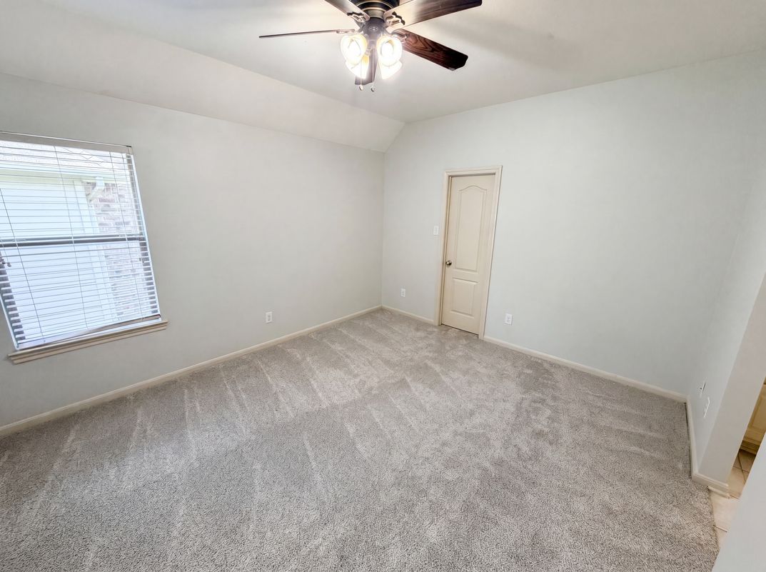 Photo 20 of 36 of 15822 Maple Shores Dr, Houston, TX