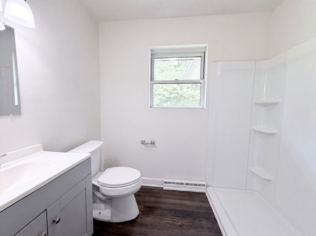 Photo 10 of 17 of 411 Roy Eaker Rd, Cherryville, NC