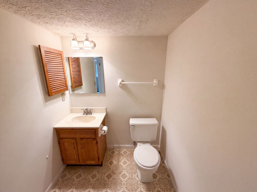 Photo 16 of 31 of 3920 Cedric Ln, Dublin, OH