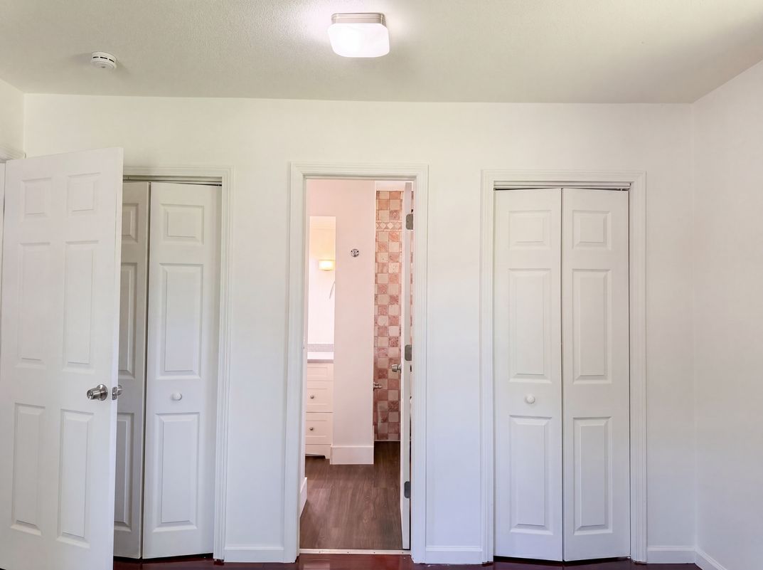 Photo 4 of 18 of 16517 E 35th Street Ct, Independence, MO