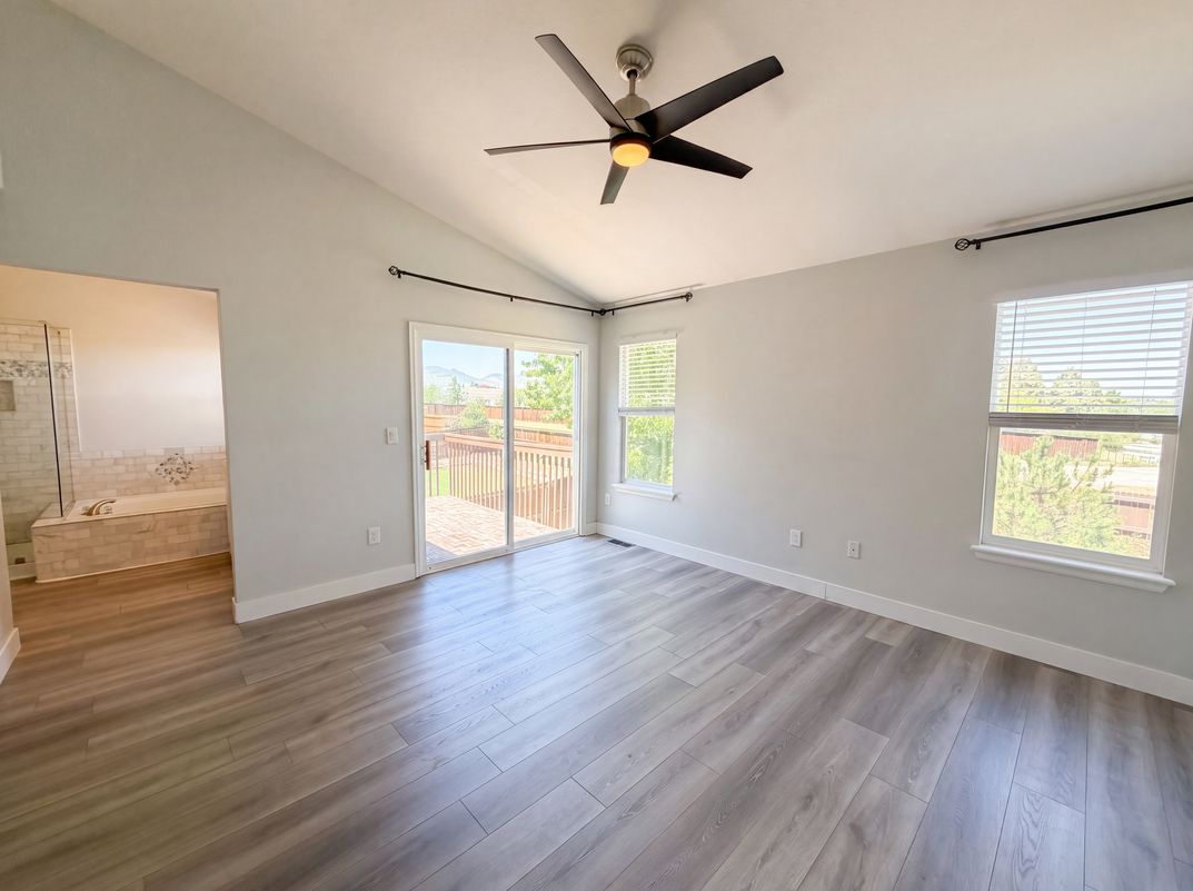 Photo 4 of 23 of 9379 W Ute Dr, Littleton, CO