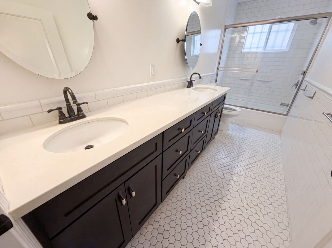 Photo 11 of 22 of 1138 S St Andrews Pl, Los Angeles, CA