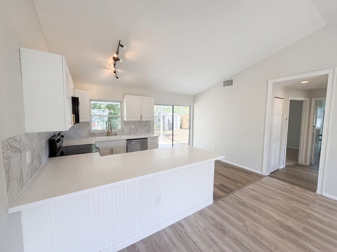Photo 16 of 20 of 3130 Ludlow Dr, New Port Richey, FL