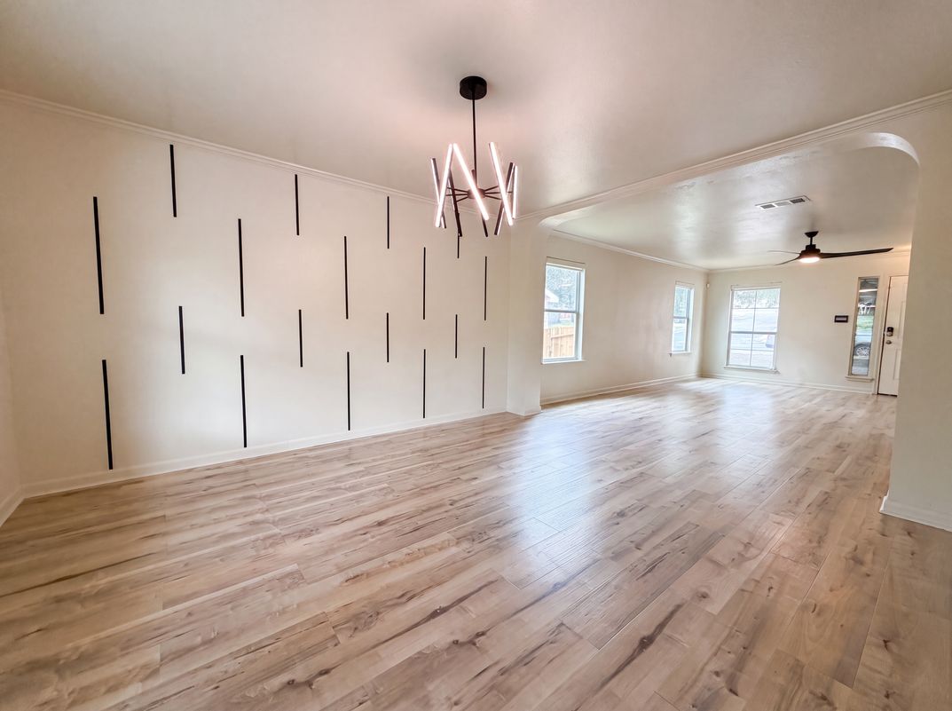 Photo 7 of 19 of 10602 Springwood Sq, Universal City, TX