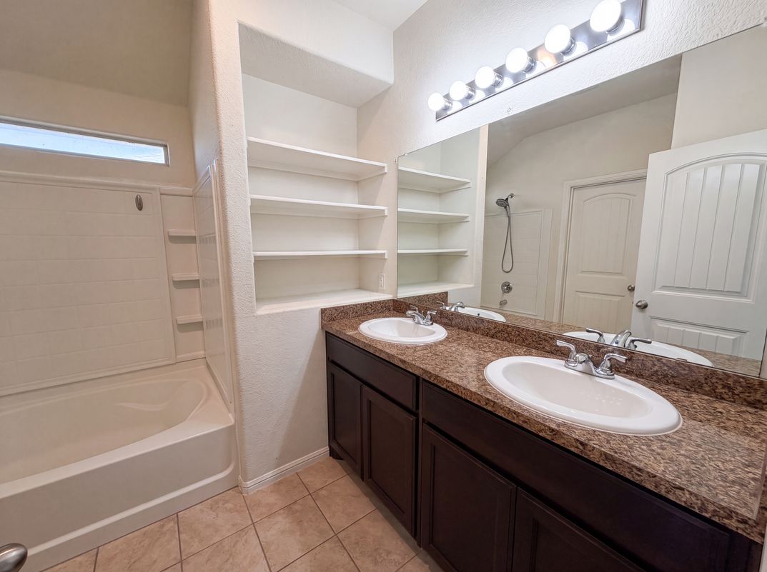 Photo 16 of 20 of 6337 Pontoon St, Fort Worth, TX