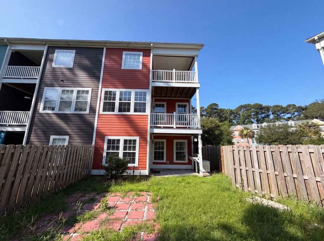 Photo 6 of 20 of 9006 Parlor Dr, Ladson, SC
