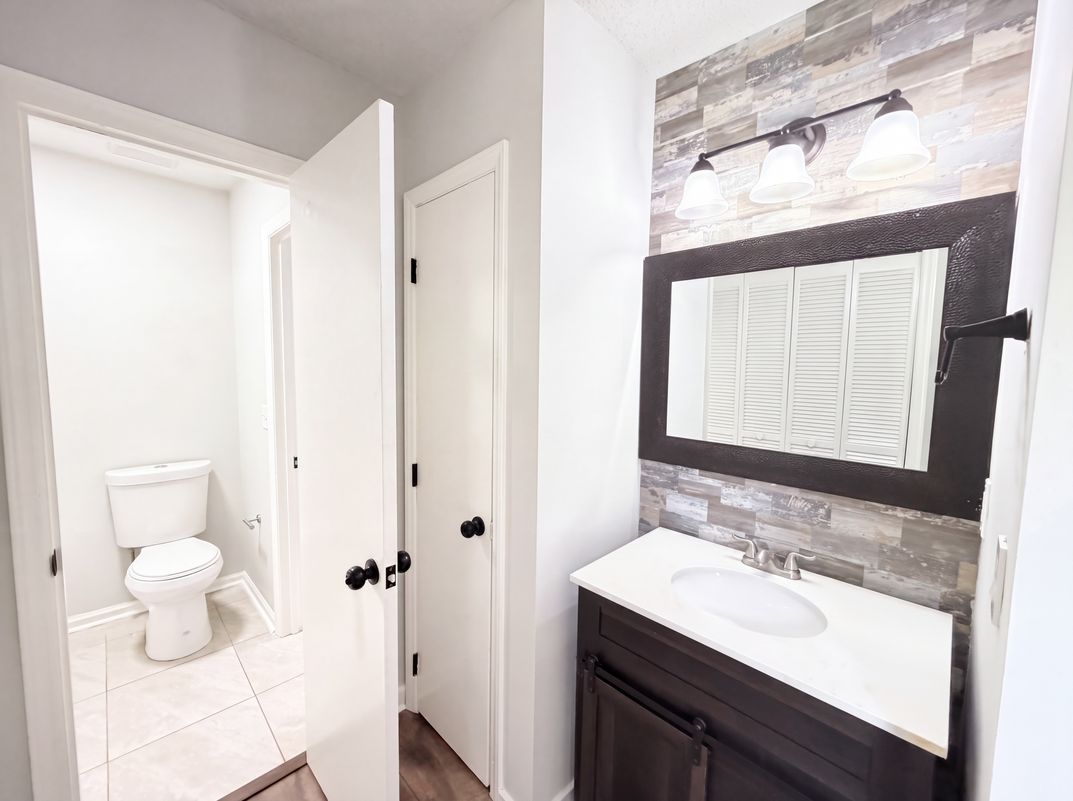 Photo 9 of 16 of 10244 Gloman Ct, Mint Hill, NC