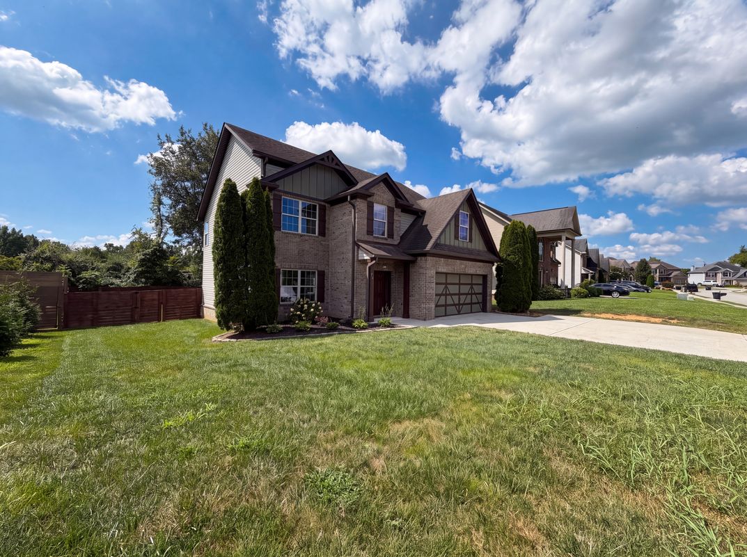 Photo 37 of 44 of 791 W Glenview Dr, Lenoir City, TN