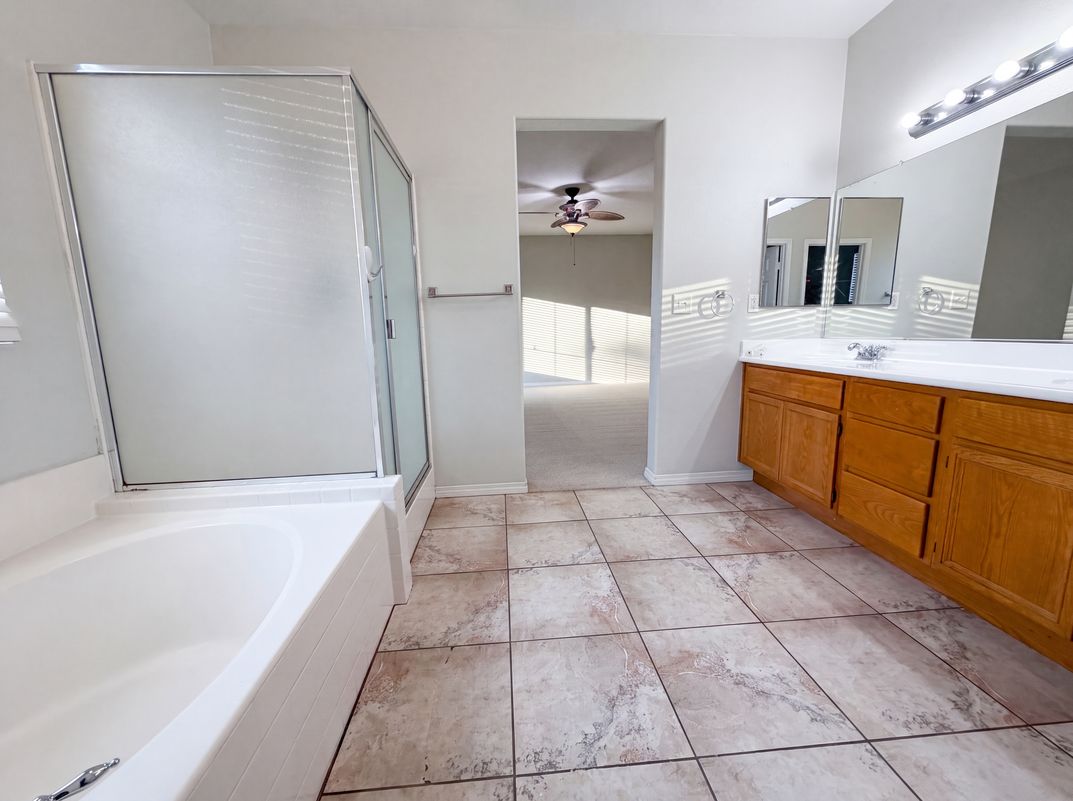 Photo 16 of 28 of 38408 Tranquila Ave, Murrieta, CA