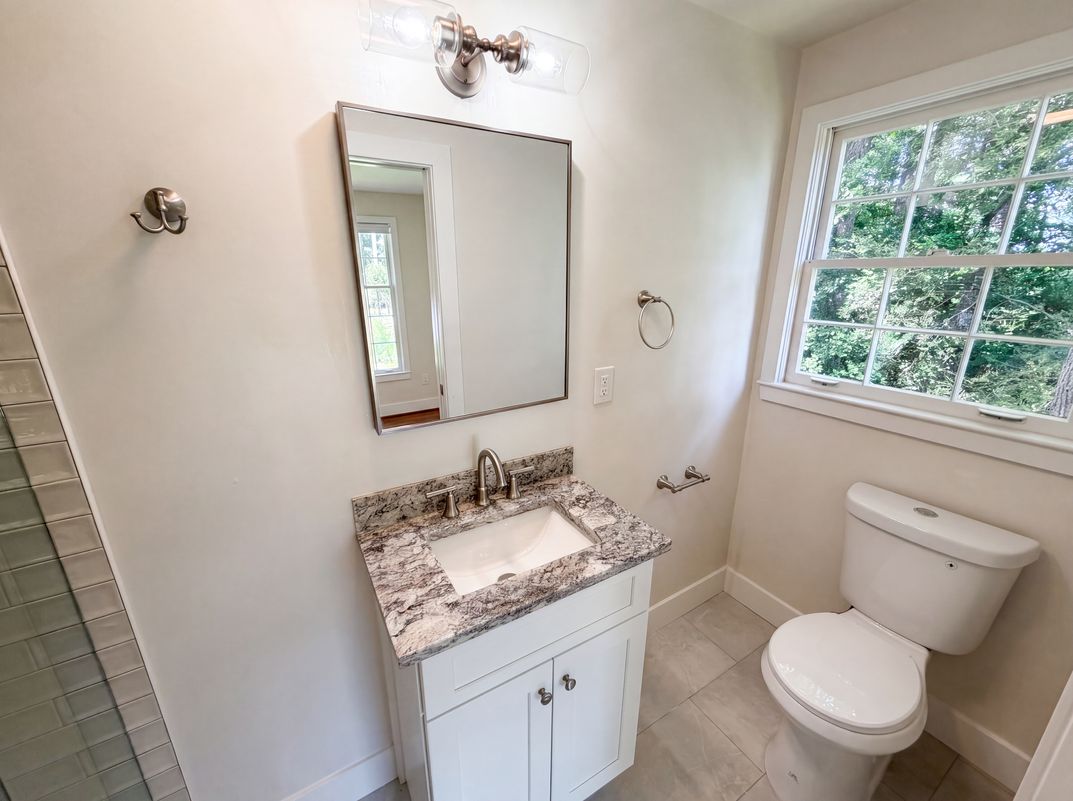 Photo 16 of 23 of 2320 Capehart Cir NE, Atlanta, GA