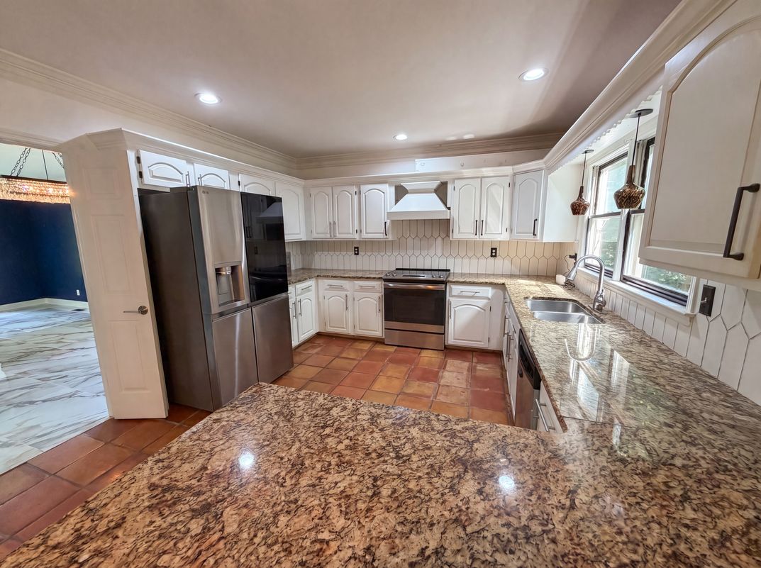 Photo 21 of 28 of 644 Laurel Wood Dr SW, Marietta, GA