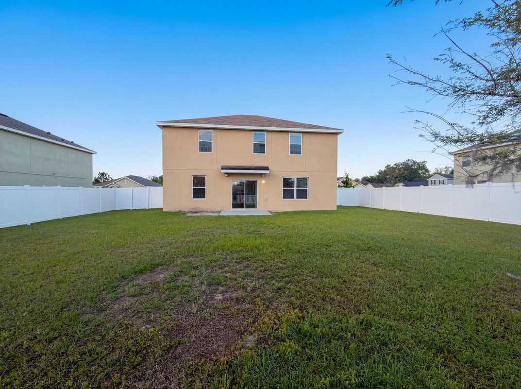 Photo 5 of 34 of 35687 Hillbrook Ave, Zephyrhills, FL