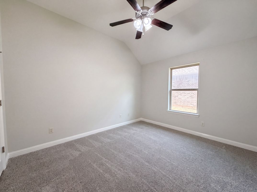 Photo 14 of 19 of 120 Donna Cir, Granbury, TX