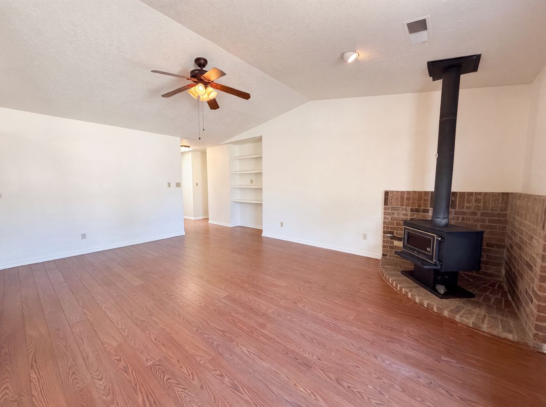 Photo 15 of 20 of 4417 Spanish Broom Ct NW, Albuquerque, NM