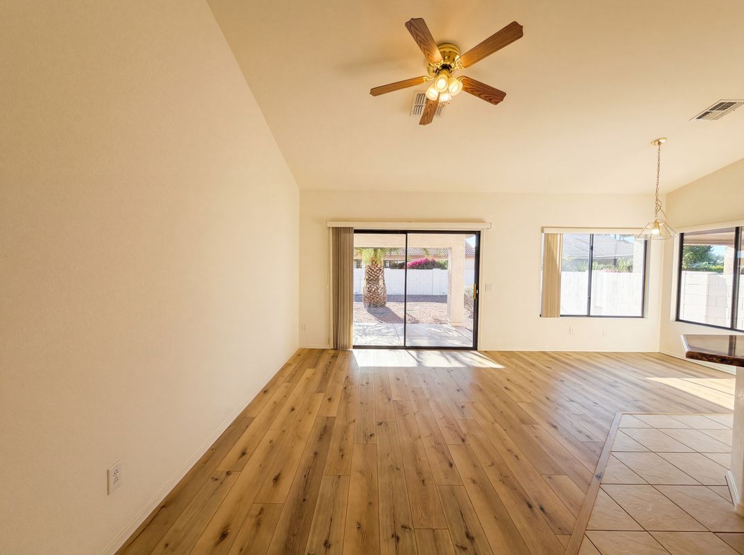 Photo 3 of 16 of 25210 S Wyoming Ave, Sun Lakes, AZ