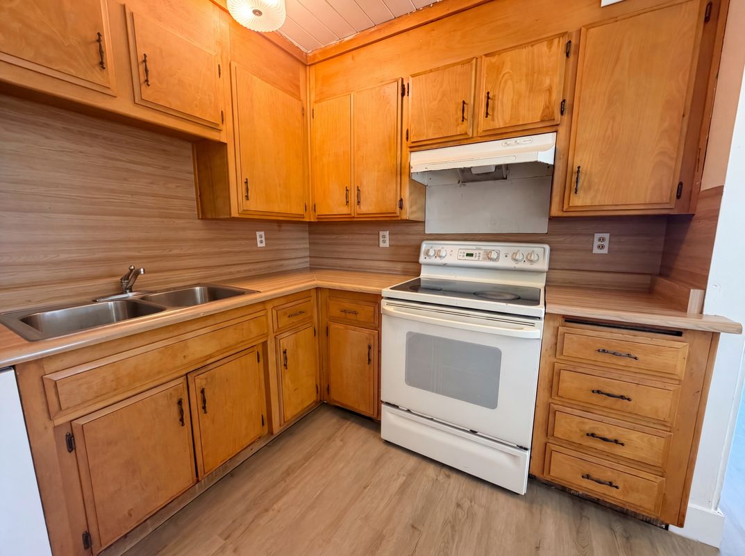 Photo 8 of 22 of 1482 Knights Row, Yuba City, CA