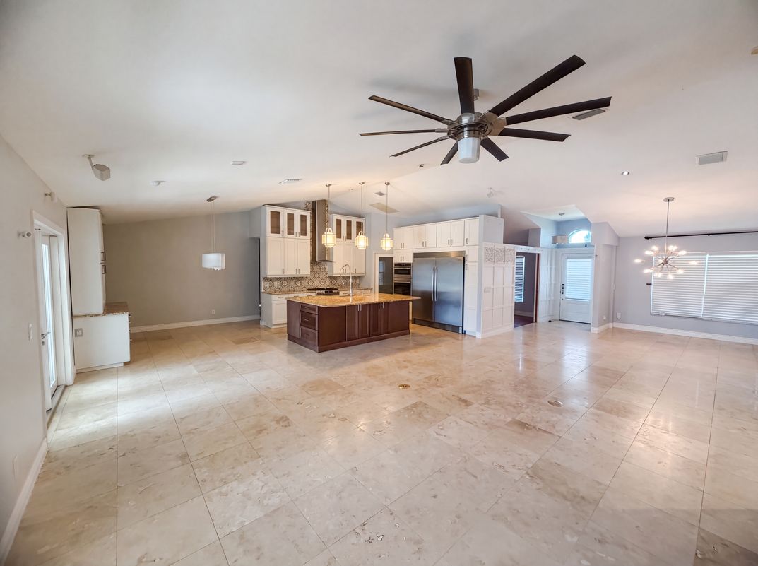 Photo 9 of 33 of 2902 Serenity Cir S, Fort Pierce, FL
