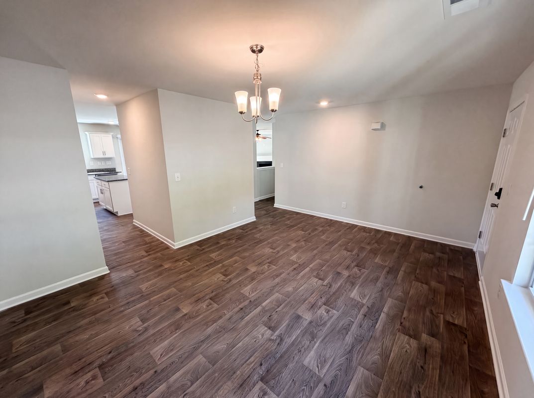 Photo 7 of 26 of 2014 Tarzi Ln, Charlotte, NC
