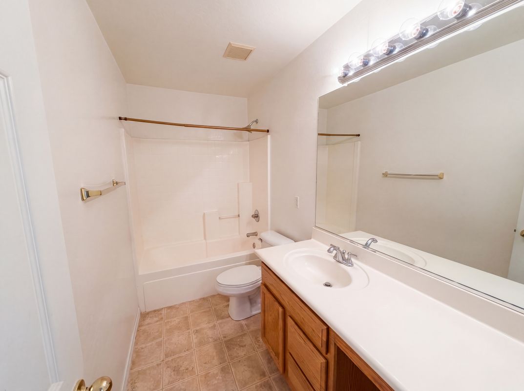 Photo 6 of 27 of 11280 W Magnolia St, Avondale, AZ