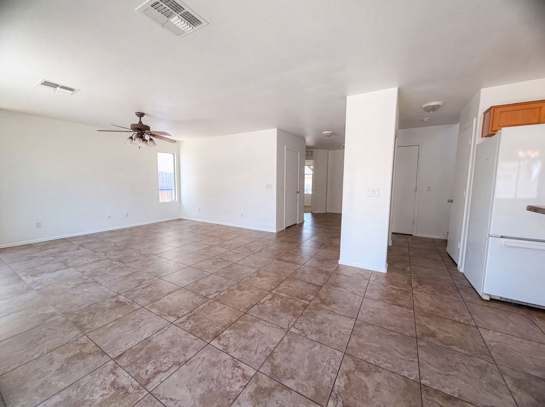 Photo 6 of 16 of 2232 E Cochise Ave, Apache Junction, AZ