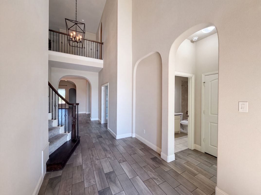 Photo 7 of 33 of 15133 Seventeen Lakes Blvd, Roanoke, TX