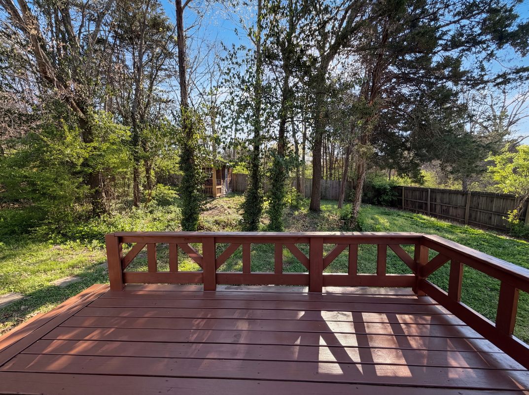 Photo 16 of 18 of 2416 Bayview Dr, Nashville, TN