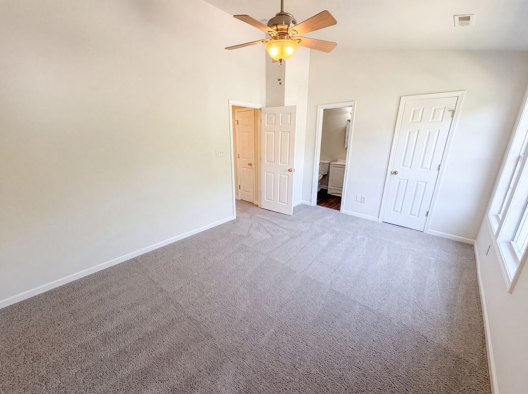 Photo 11 of 21 of 9514 Littleleaf Dr, Charlotte, NC