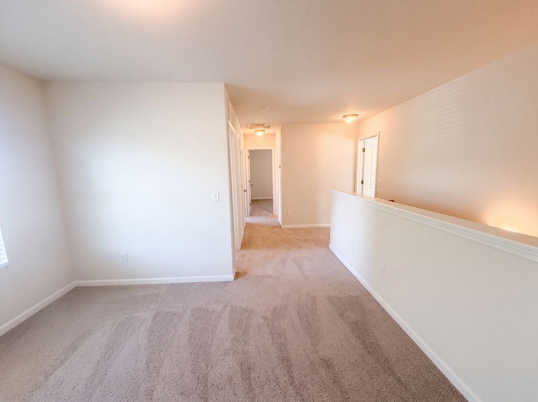 Photo 11 of 26 of 518 MacGregor Dr, Burlington, NC