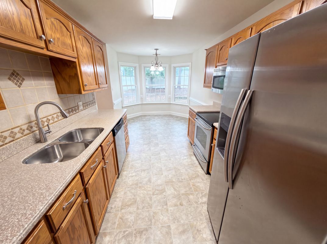 Photo 14 of 19 of 2037 Olde Towne Dr, Monroe, NC