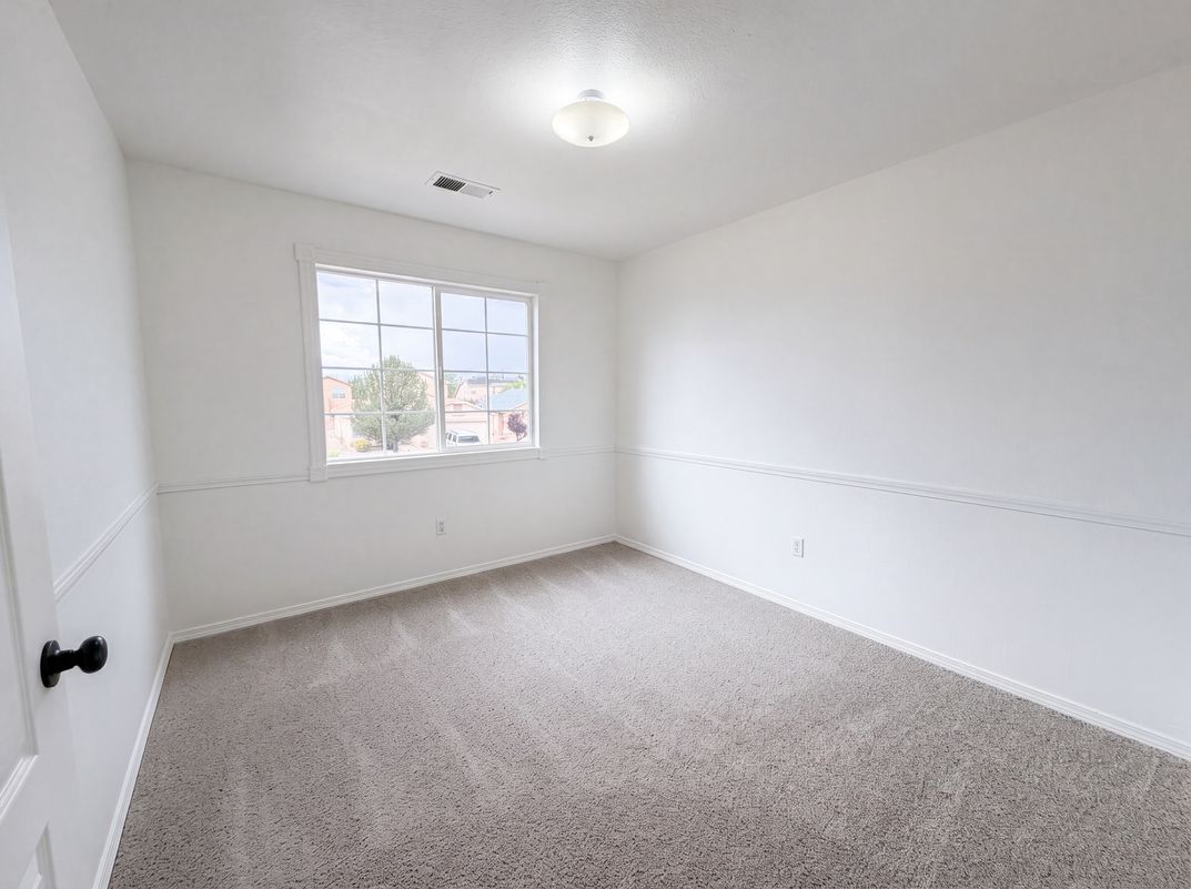 Photo 11 of 24 of 429 Playful Meadows Dr NE, Rio Rancho, NM
