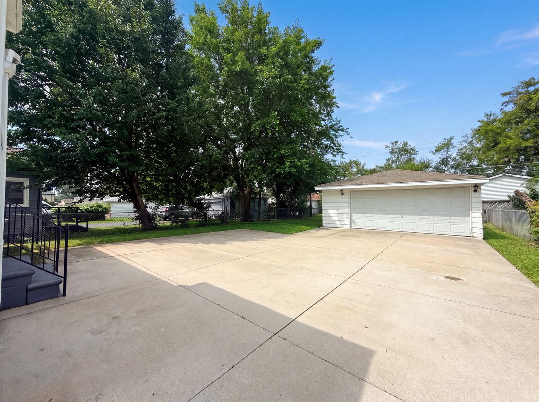 Photo 15 of 20 of 6455 Norborne Ave, Dearborn Heights, MI