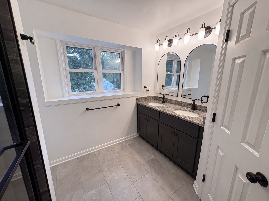 Photo 19 of 27 of 6401 Forest Grove Dr, Fredericksburg, VA