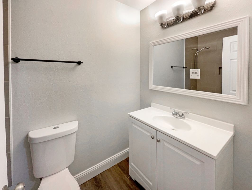 Photo 17 of 22 of 8040 Goldenrod Ct, Indianapolis, IN
