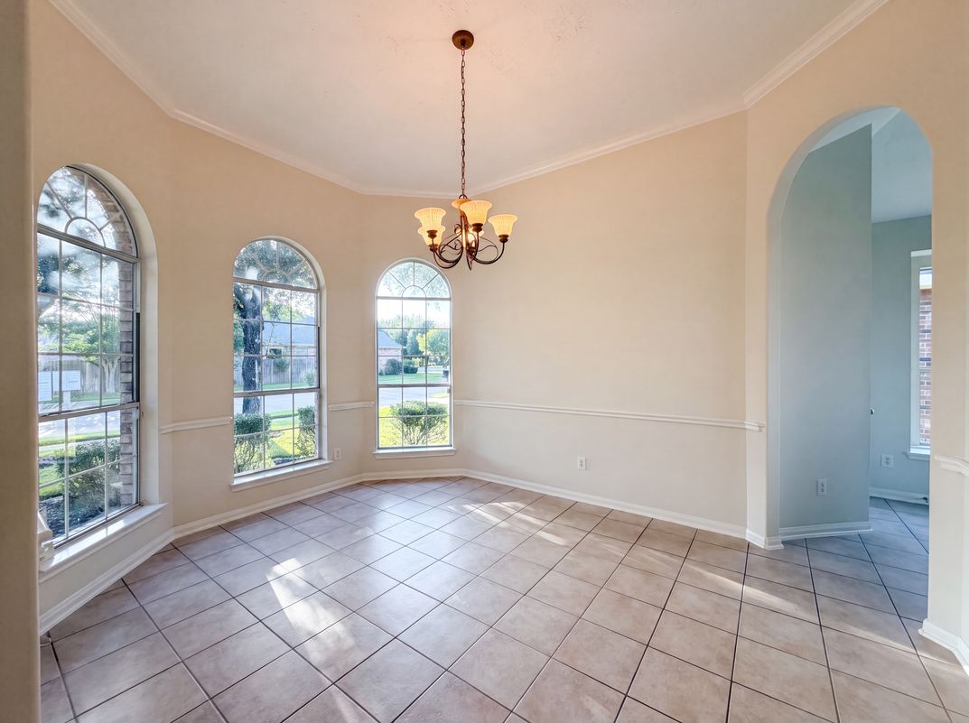 Photo 9 of 22 of 7914 Ingle Oak Dr, Houston, TX