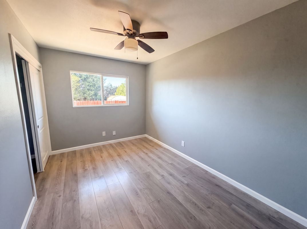 Photo 15 of 24 of 3713 Ripley St, Sacramento, CA