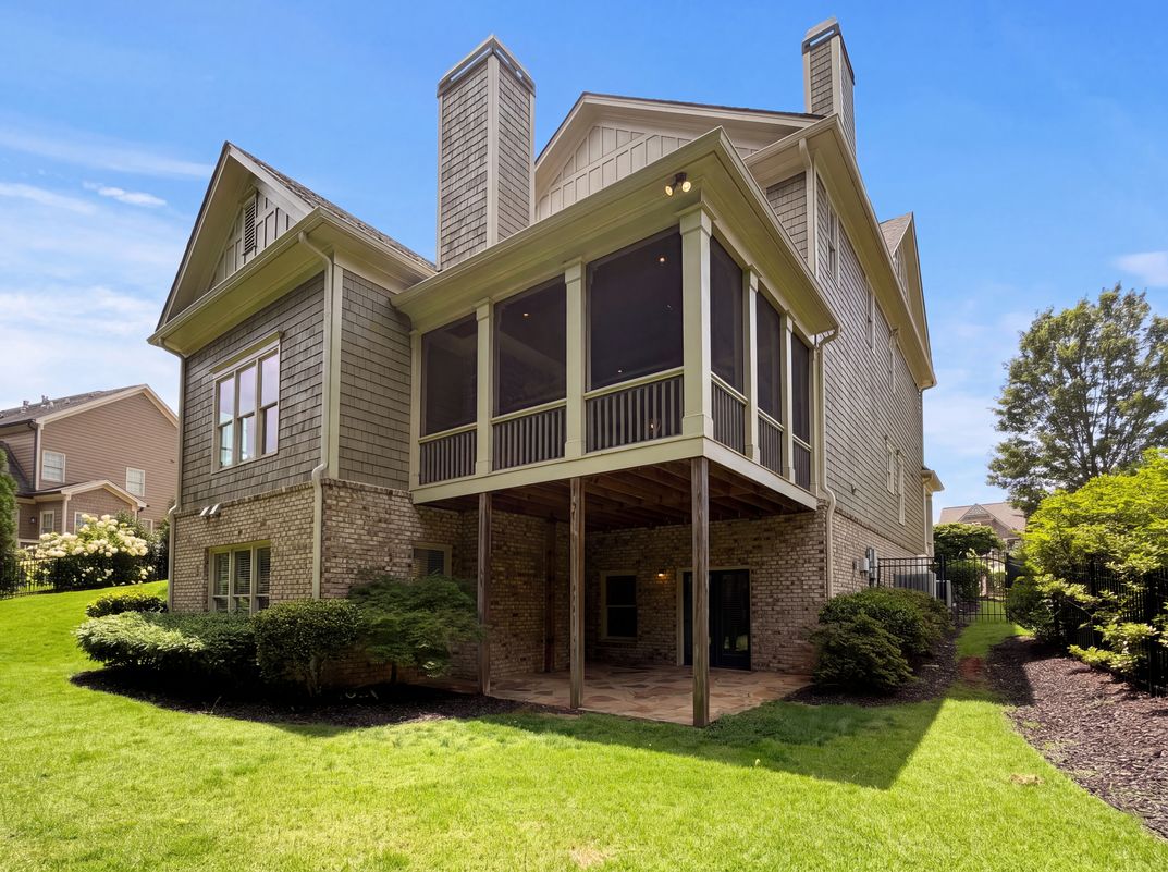 Photo 8 of 30 of 256 Hanson Way, Marietta, GA