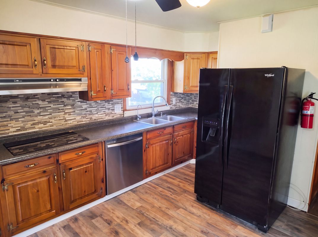 Photo 8 of 24 of 4888 Pinecrest Rd, Millport, NY