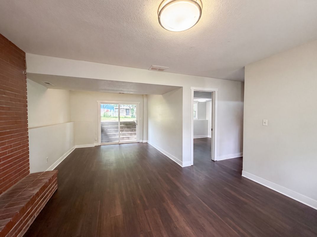 Photo 3 of 21 of 2909 Sagebrush Dr, Lawrence, KS