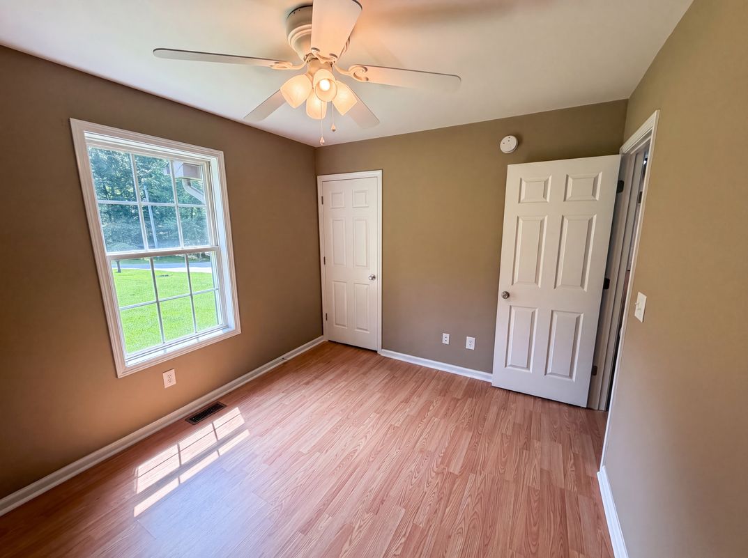Photo 16 of 20 of 116 Fernwood Dr, Easley, SC