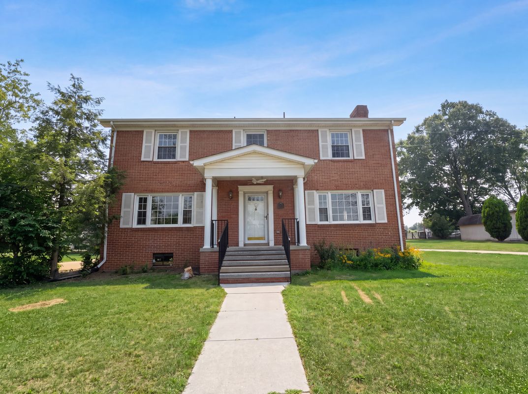 Property photo 1 of 494 Walton St